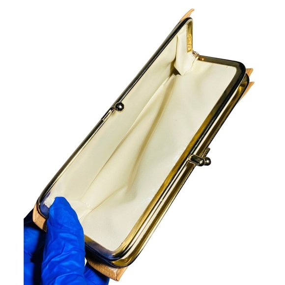 Amity Ladies Womens Tan Cowhide Leather Billfold Wallet Change Purse Clasp VTG - Picture 14 of 15